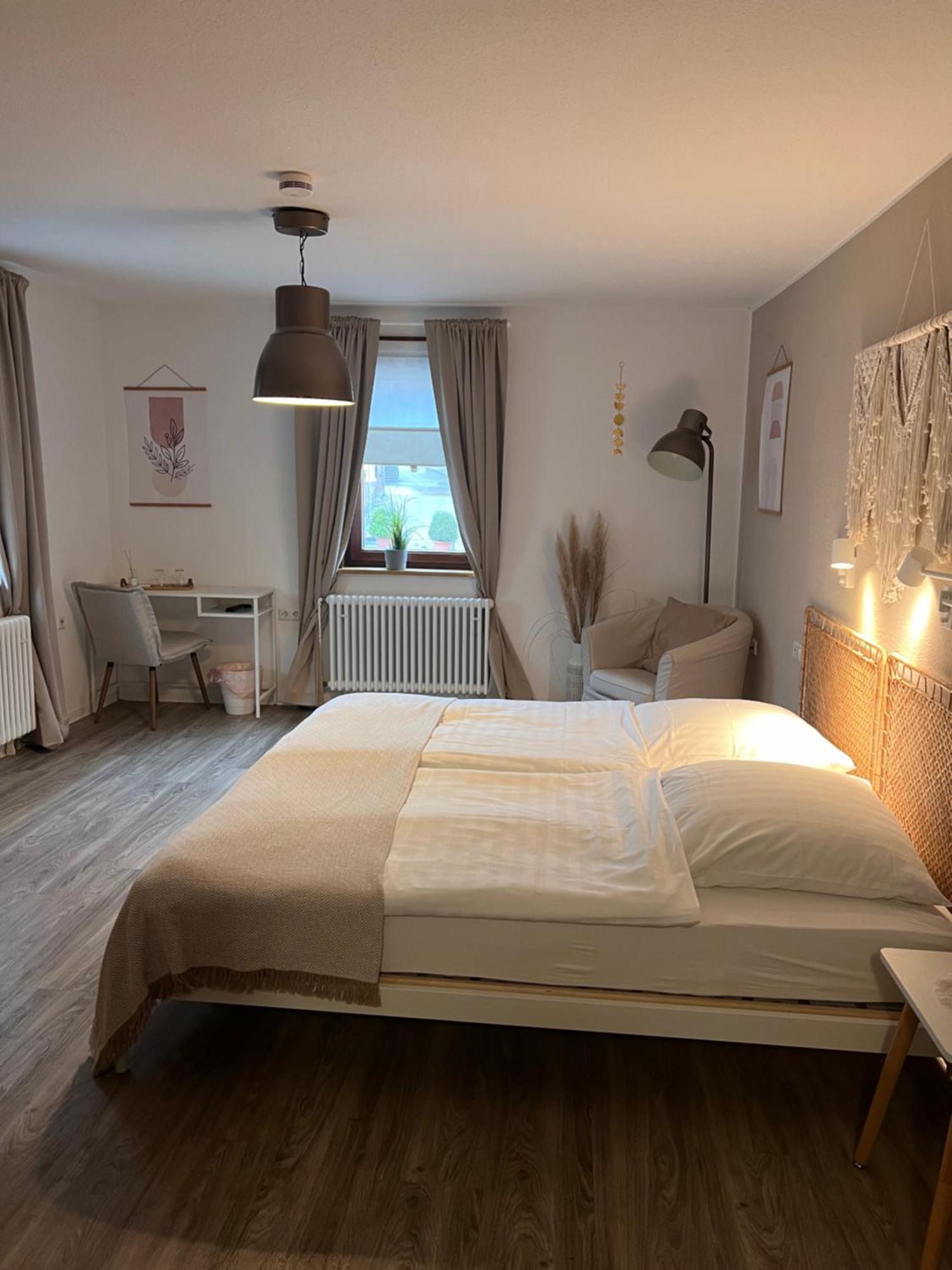 Pension Krone Sternenfels Экстерьер фото