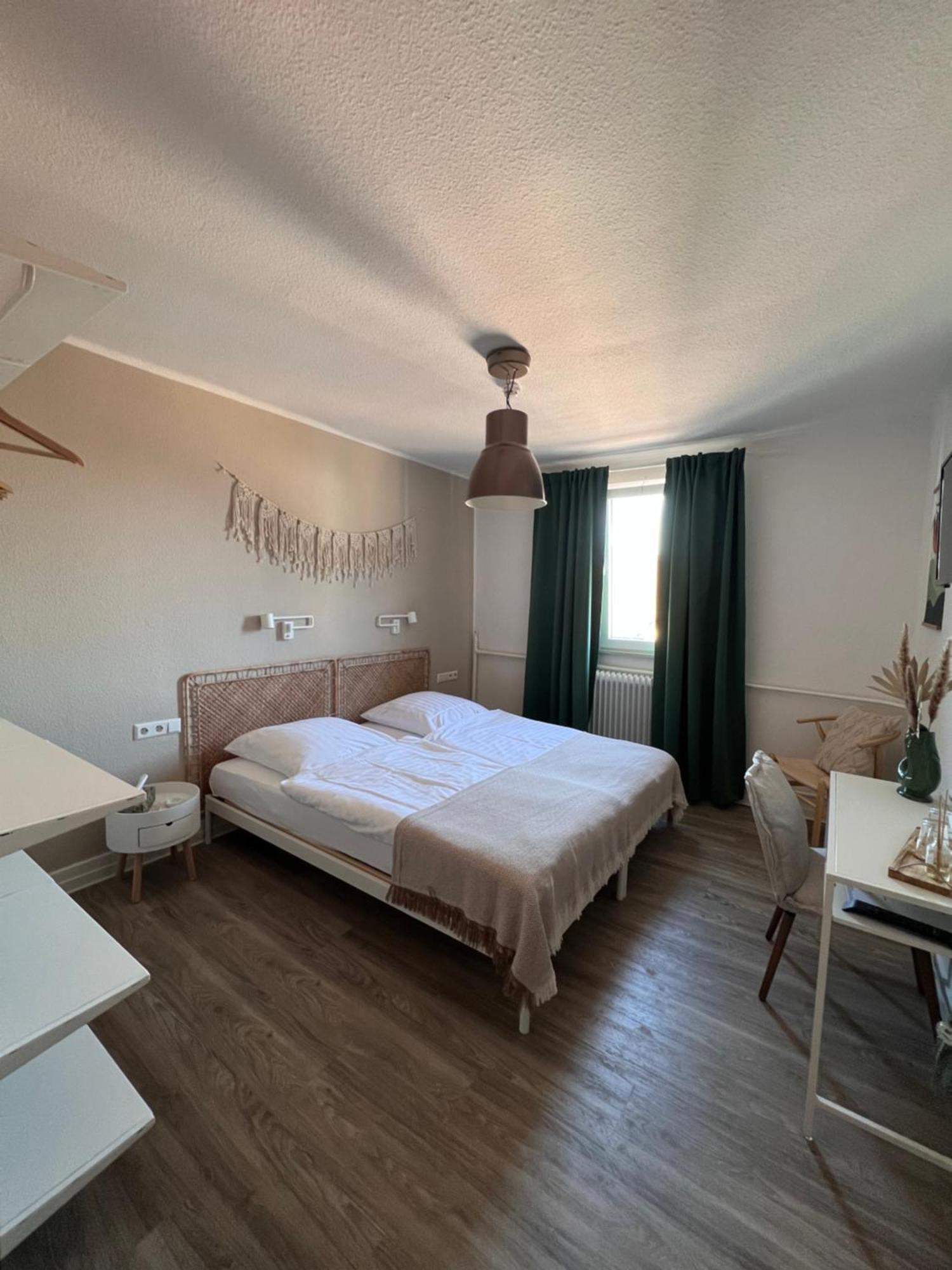 Pension Krone Sternenfels Экстерьер фото